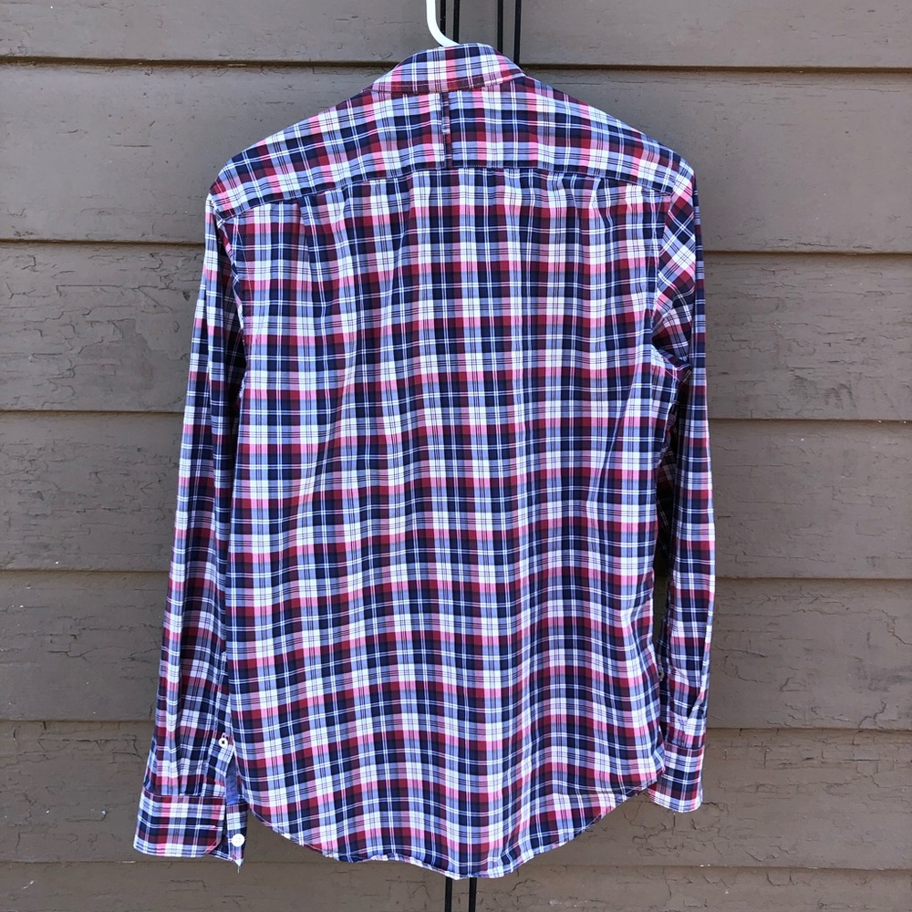 ☀️☀️☀️ 4/$20 Banana Republic plaid button down - Picture 3 of 4
